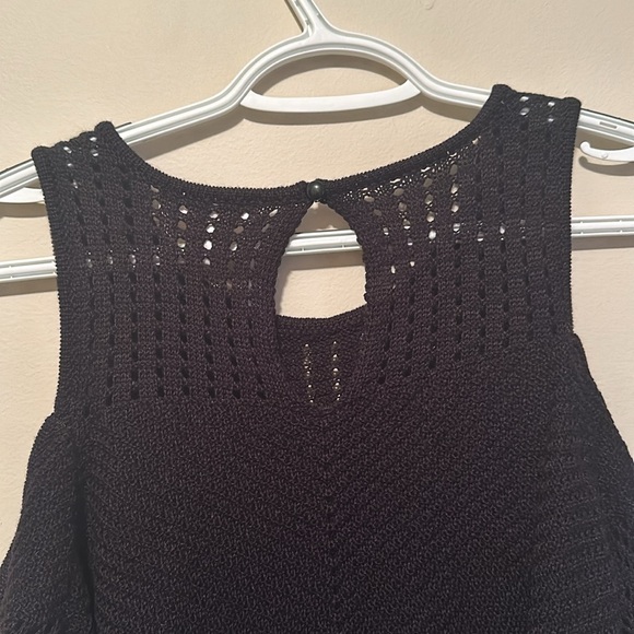 *NWT* LC Lauren Conrad cold shoulder Small - Picture 4 of 8